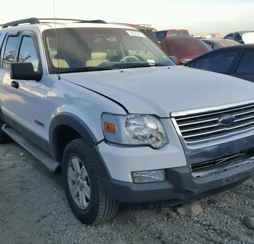 8A7666_0 Used 2006 Ford Explorer Spindle Knuckle Front RH