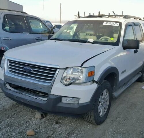 8A7666_10 Used 2006 Ford Explorer Spindle Knuckle Front RH