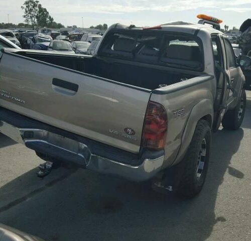 8B7696_10 Used 2006 Toyota Tacoma Transfer Case Assembly