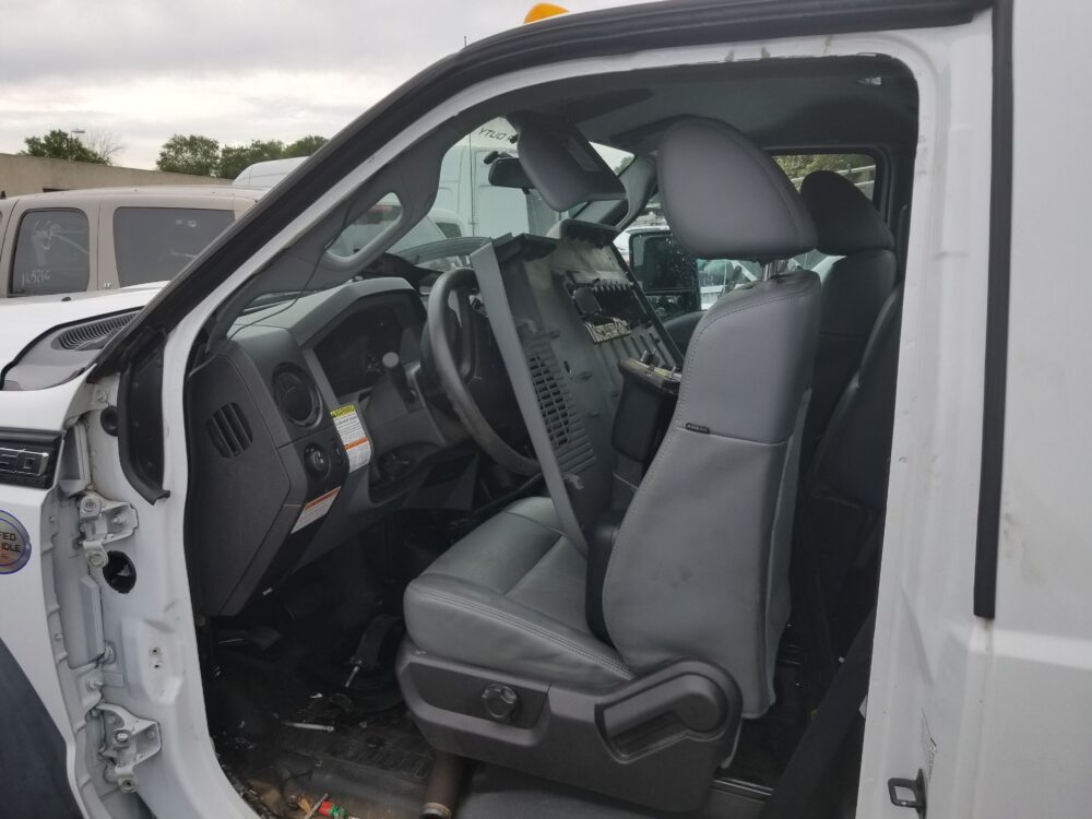 Used 2013 Ford F-350 Super Duty Chassis Control Module DC3Z7Z369K