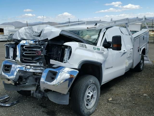 8E7734_0 Used 2017 GMC Sierra 2500 Front Door Latch RH