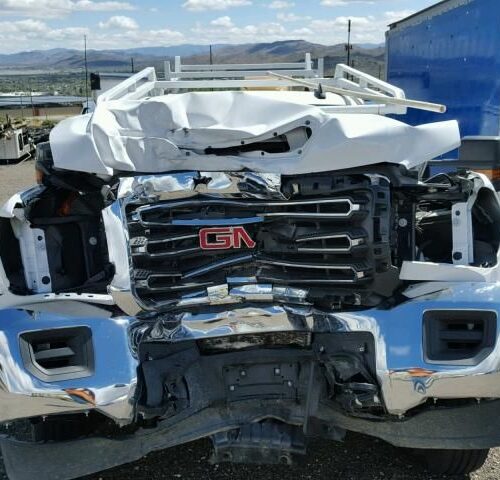 Used 2017 GMC Sierra 2500 Front Door Latch RH