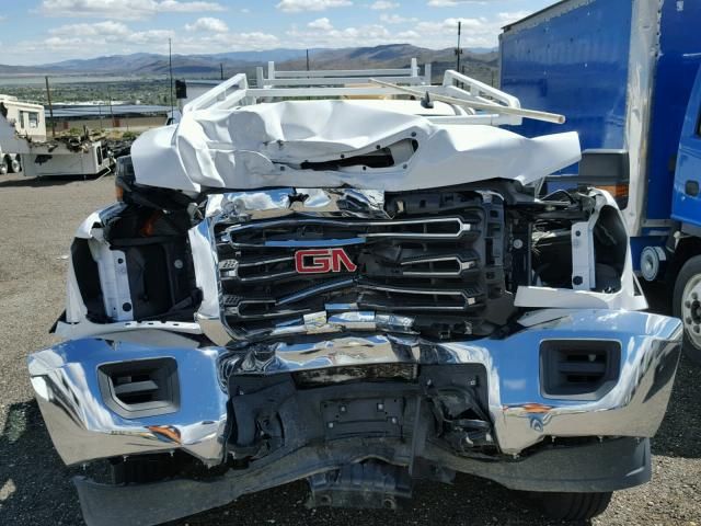 Used 2017 GMC Sierra 2500 Front Door Latch RH