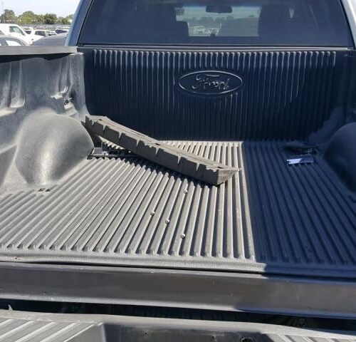 8H7781_4 Used 2008 Ford F-150 Keys / Latches / Locks LH