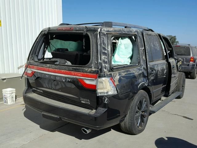 8J7816_6 Used 2015 Lincoln Navigator Console Front