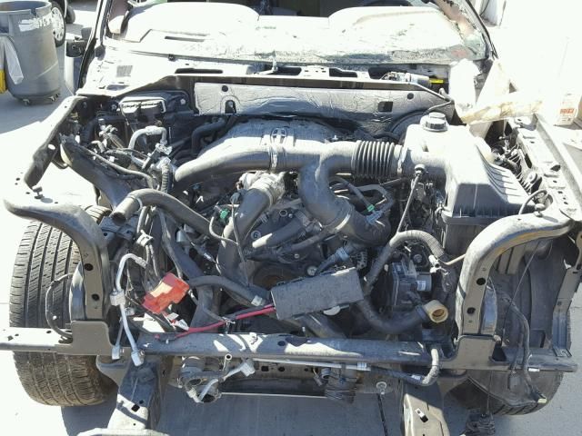 8J7816_8 Used 2015 Lincoln Navigator Console Front
