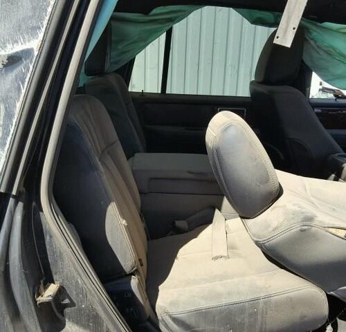 8J7816_9 Used 2015 Lincoln Navigator Console Front