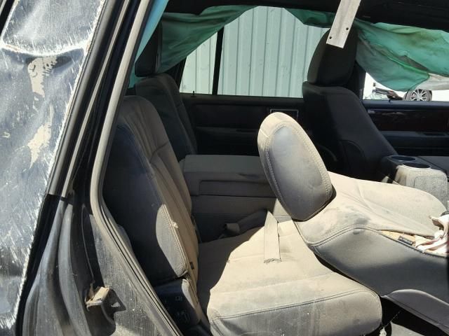 8J7816_9 Used 2015 Lincoln Navigator Console Front