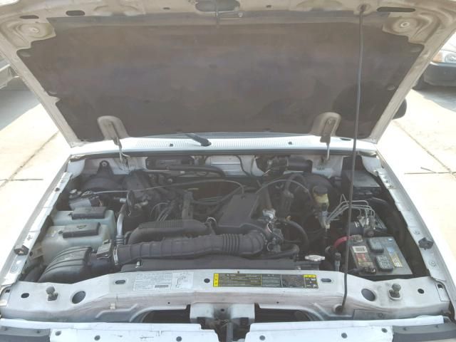8L7845_1 Used 2003 Ford Ranger Chassis Control Module 1F91677F0