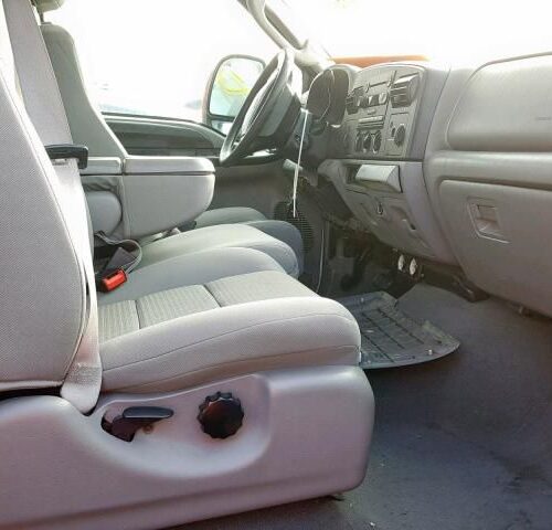 9C7912_8 Used 2005 Ford F-350 Super Duty Keys / Latches / Locks LH