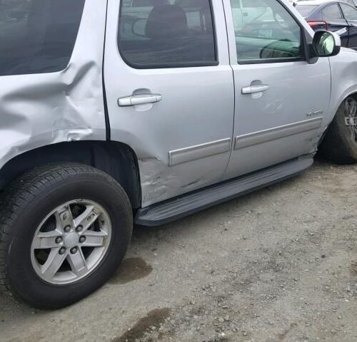 Used 2013 GMC Yukon Keys / Latches / Locks RH