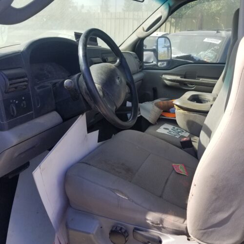 9H7985_6 Used 2005 Ford F-550 Super Duty Side View Mirror RH