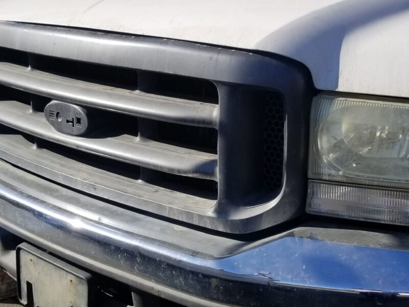 9J8008_0 Used 2002 Ford F-550 Super Duty Axle Beam Front (2WD) RH