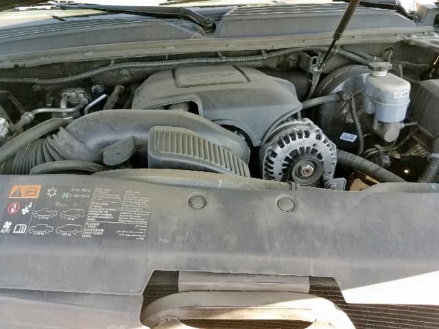 9K8034_7 Used 2014 Chevrolet Suburban 1500 Spare Wheel Carrier