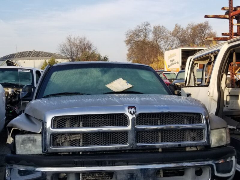9L8057_0 Used 2002 Dodge Ram 2500 Door Handle Exterior LH