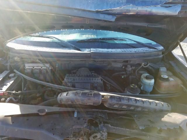 B8072_5 Used 2005 Ford F-150 Jack