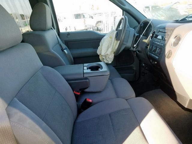 B8072_9 Used 2005 Ford F-150 Jack