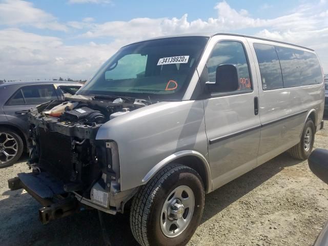 D8105_0 Used 2008 Chevrolet Express 1500 Van Axle Shaft LH