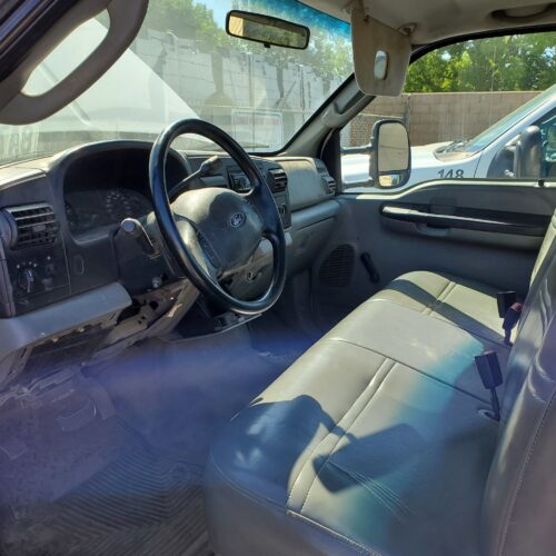 Used 2006 Ford F-550 Super Duty Spindle Knuckle Front RH