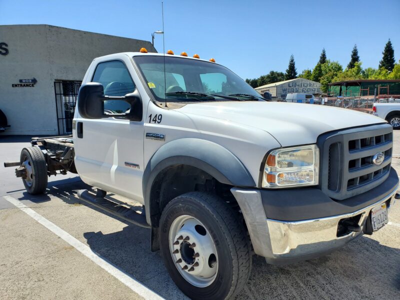 G8129_0 Used 2007 Ford F-450 Super Duty Fuse Box Cabin