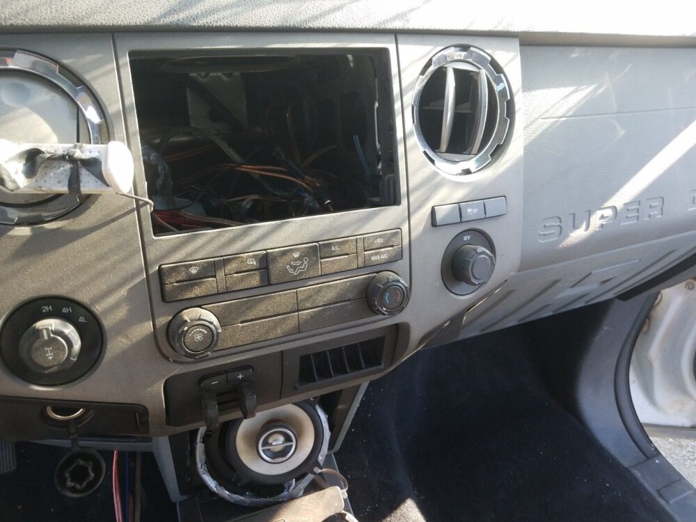 Used 2012 Ford F-350 Super Duty Transfer Case Assembly