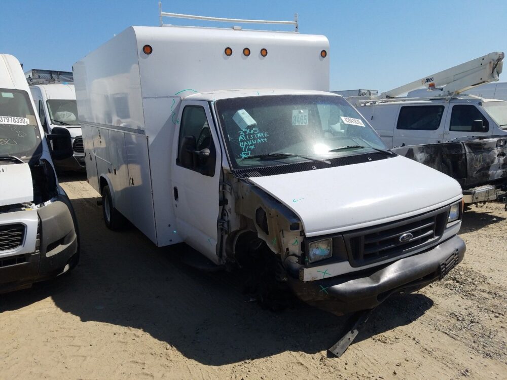 Used 2005 Ford E-450 Super Duty Van Spindle Knuckle Front LH