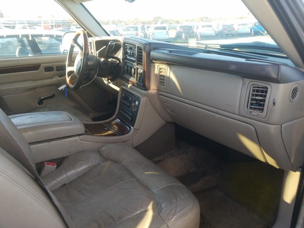 L8177_5 Used 2002 Cadillac Escalade Air Bag LH 15071138